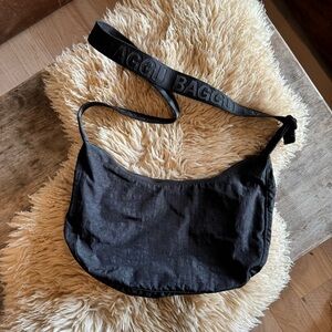 BAGGU MEDIUM NYLON CRESCENT BAG